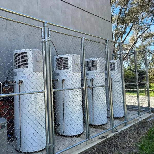 Heat pump cho nhà máy: Giải pháp nước nóng công nghiệp tiết kiệm và bền vững
