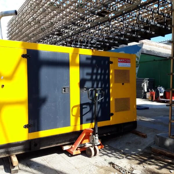Mua Máy phát điện Công nghiệp: Hướng dẫn Chọn hãng, Báo giá & Địa chỉ Uy tín