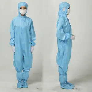 Tại sao đồ bảo hộ phòng sạch phải có đặc tính ít xơ và chống thấm nhẹ?