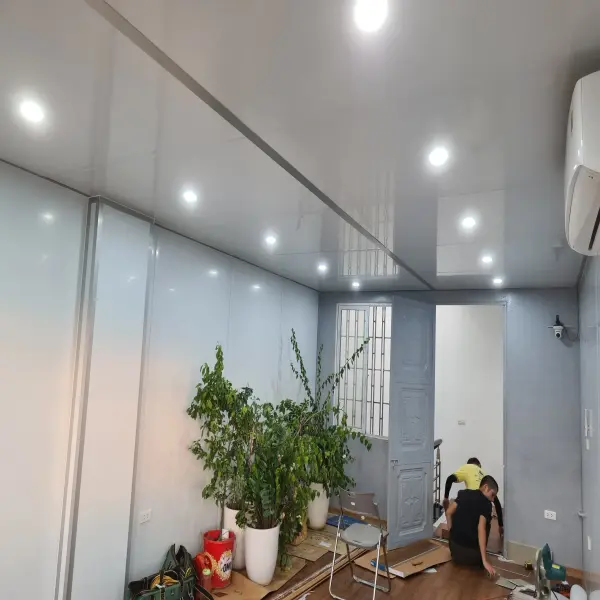 thi-cong-tran-ton-panel-lanh-cach-nhiet-chong-chay-1