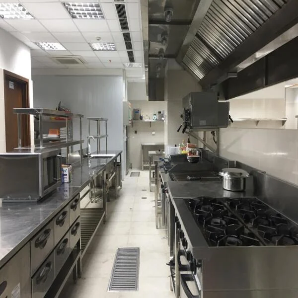 san-polyurethane-bep-trung-tam-1