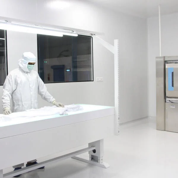 thi-cong-phong-sach-nha-may-plasma-5