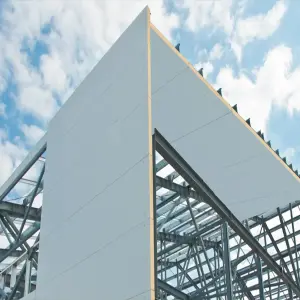 thi-cong-vach-panel-nha-xuong-1