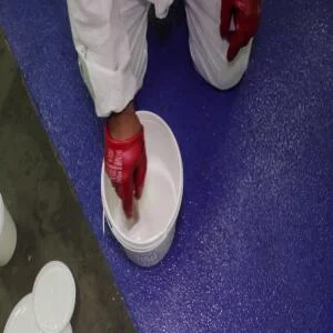 son-polyurethane-dang-vua-goc-nuoc-phien-ban-chong-truot-5