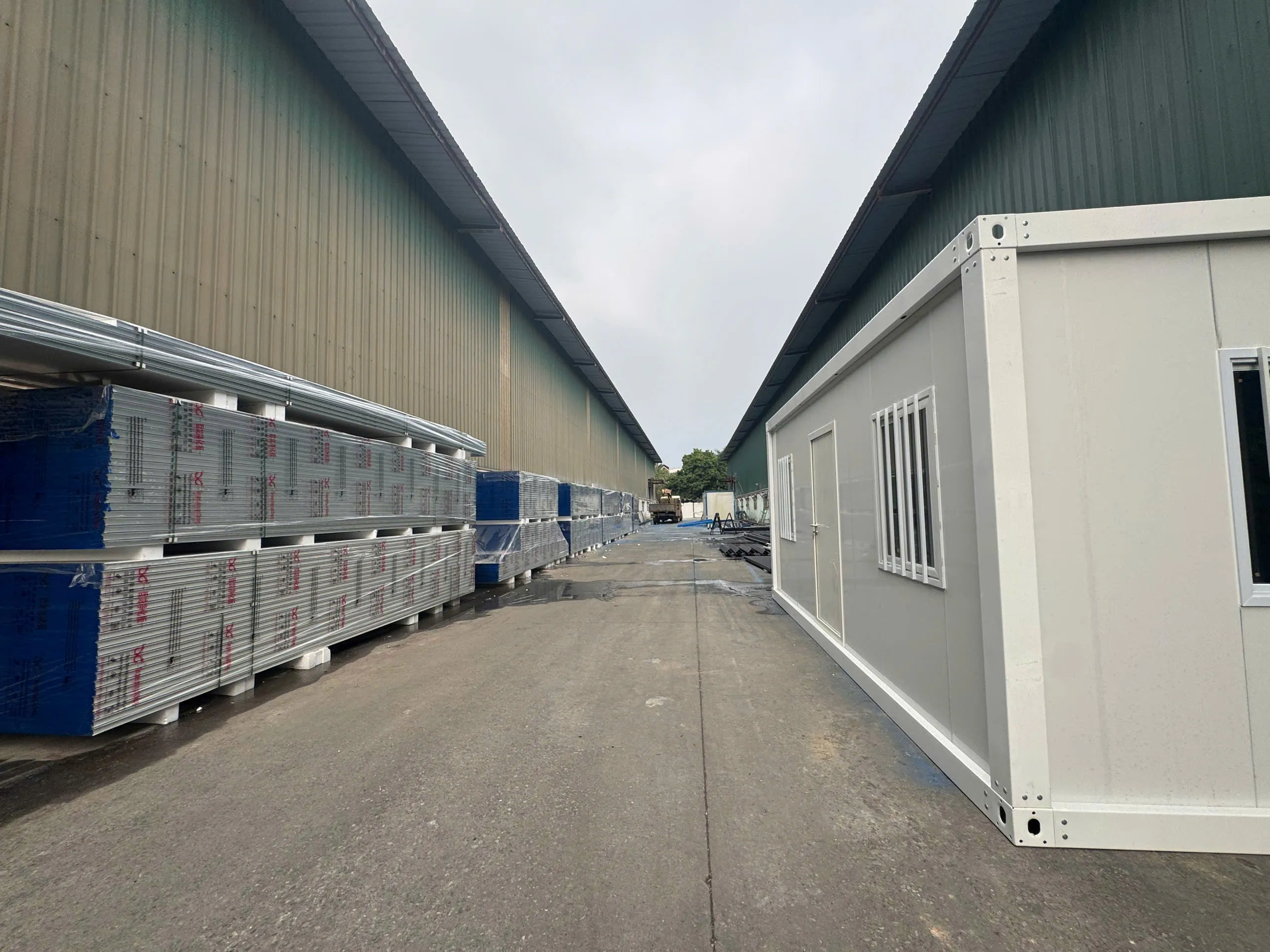 phan-loai-cac-dong-panel-phong-sach