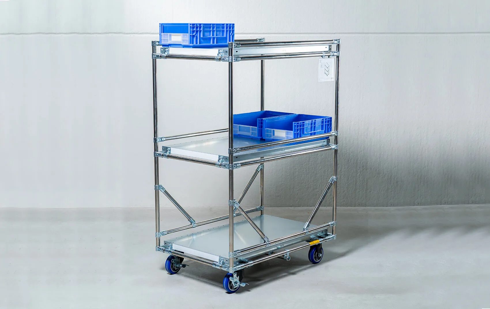 dac-diem-cau-tao-ky-thuat-cua-xe-day-inox-chong-tinh-dien-gom-nhung-gi