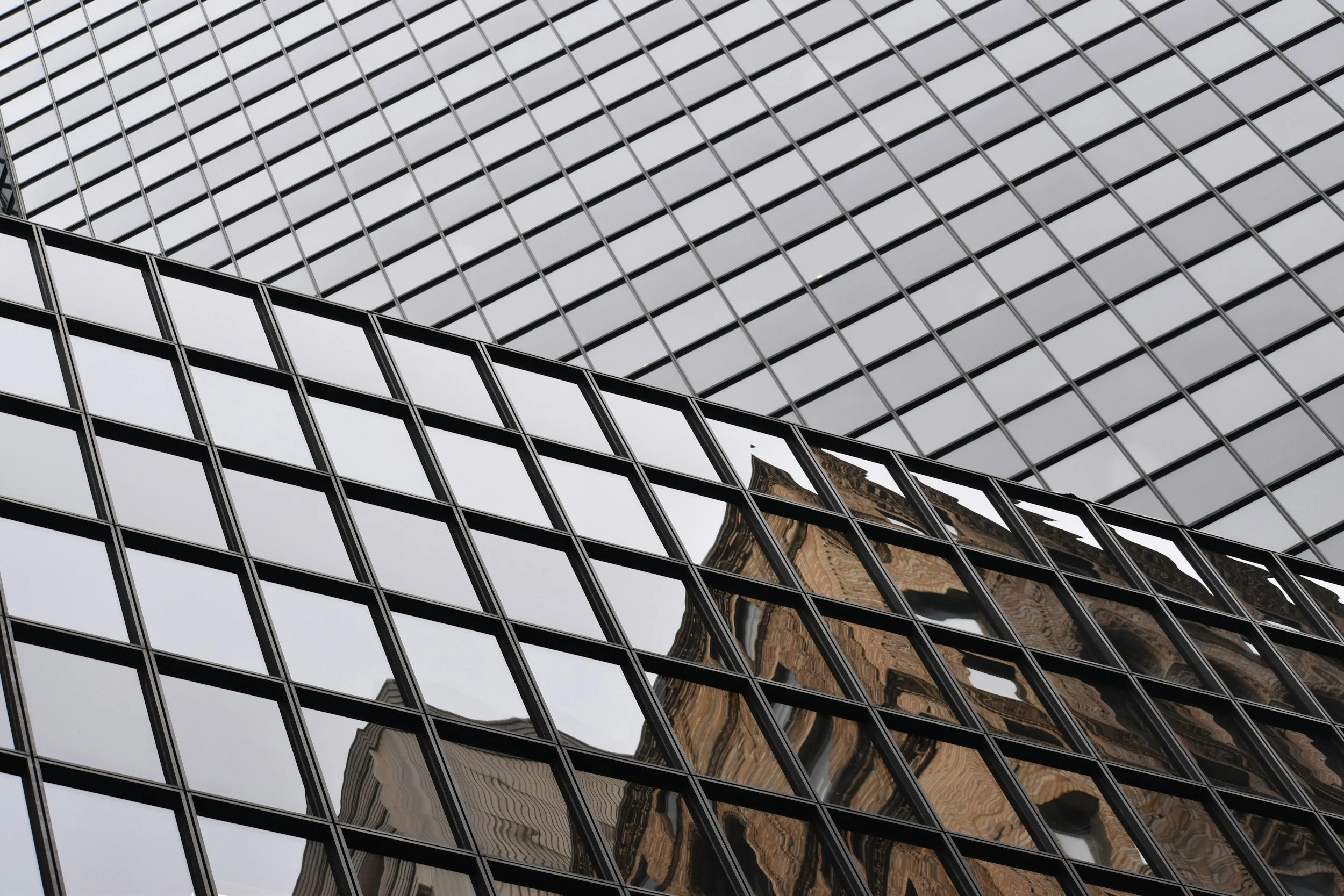 luoi-mat-cao-chong-tinh-dien-la-gi