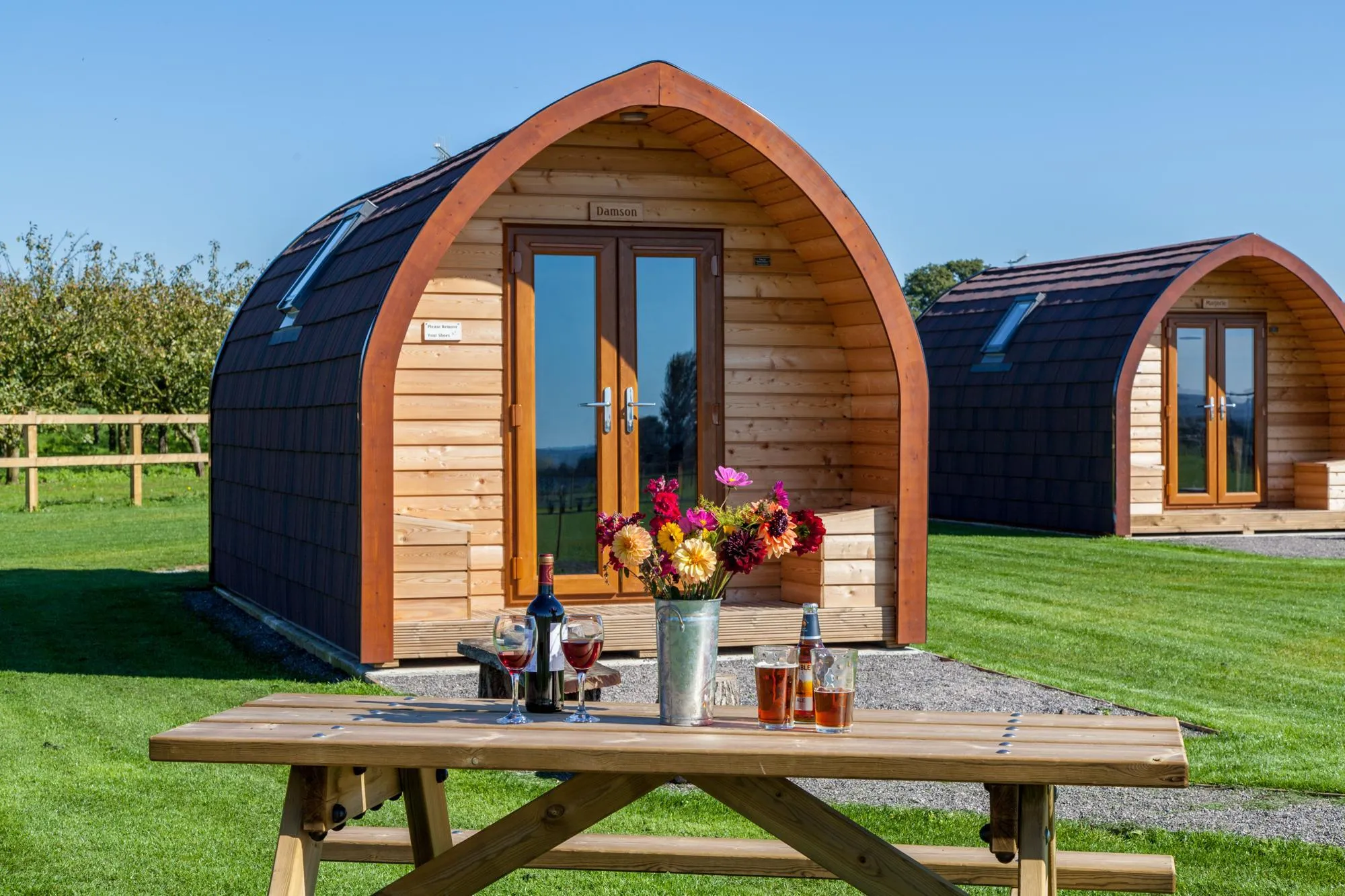 Mẫu nhà bungalow lắp ghép mái vòm