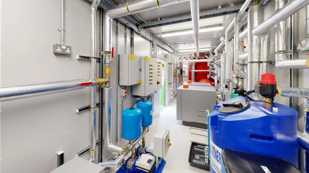 tam-quan-trong-cua-may-bom-nhiet-heat-pump-cho-toa-nha-thuong-mai