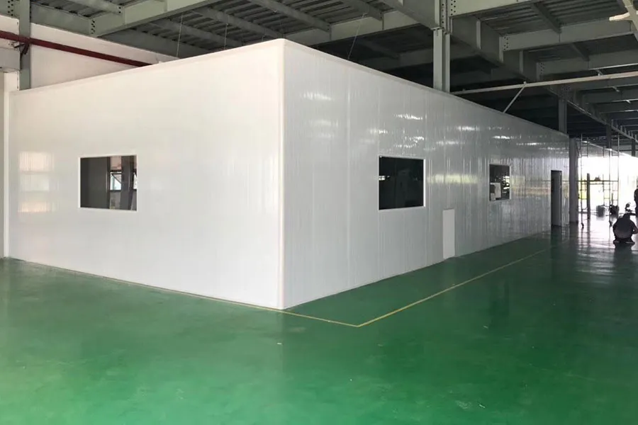 ung-dung-thuc-te-cua-panel-vach-ngan-trong-doi-song