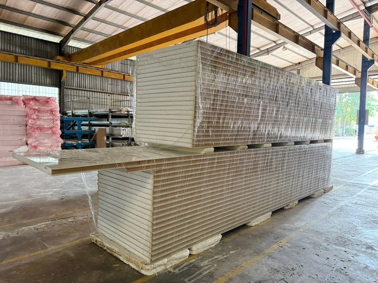 nhung-luu-y-song-con-khi-thi-cong-vach-ngan-ton-xop