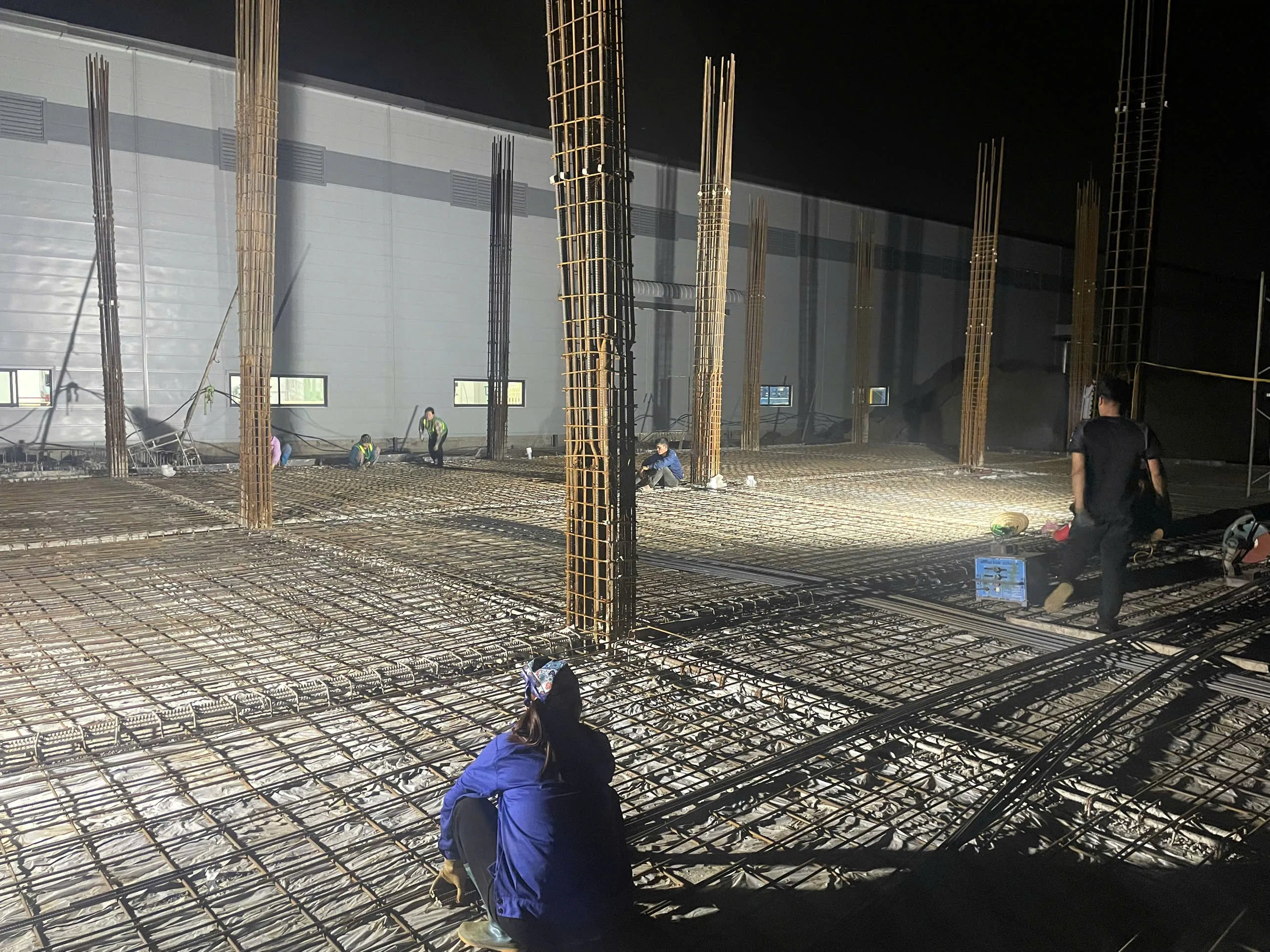 lam-the-nao-de-kiem-soat-chat-luong-san-pham-khi-chon-cac-cong-ty-san-xuat-ket-cau-thep