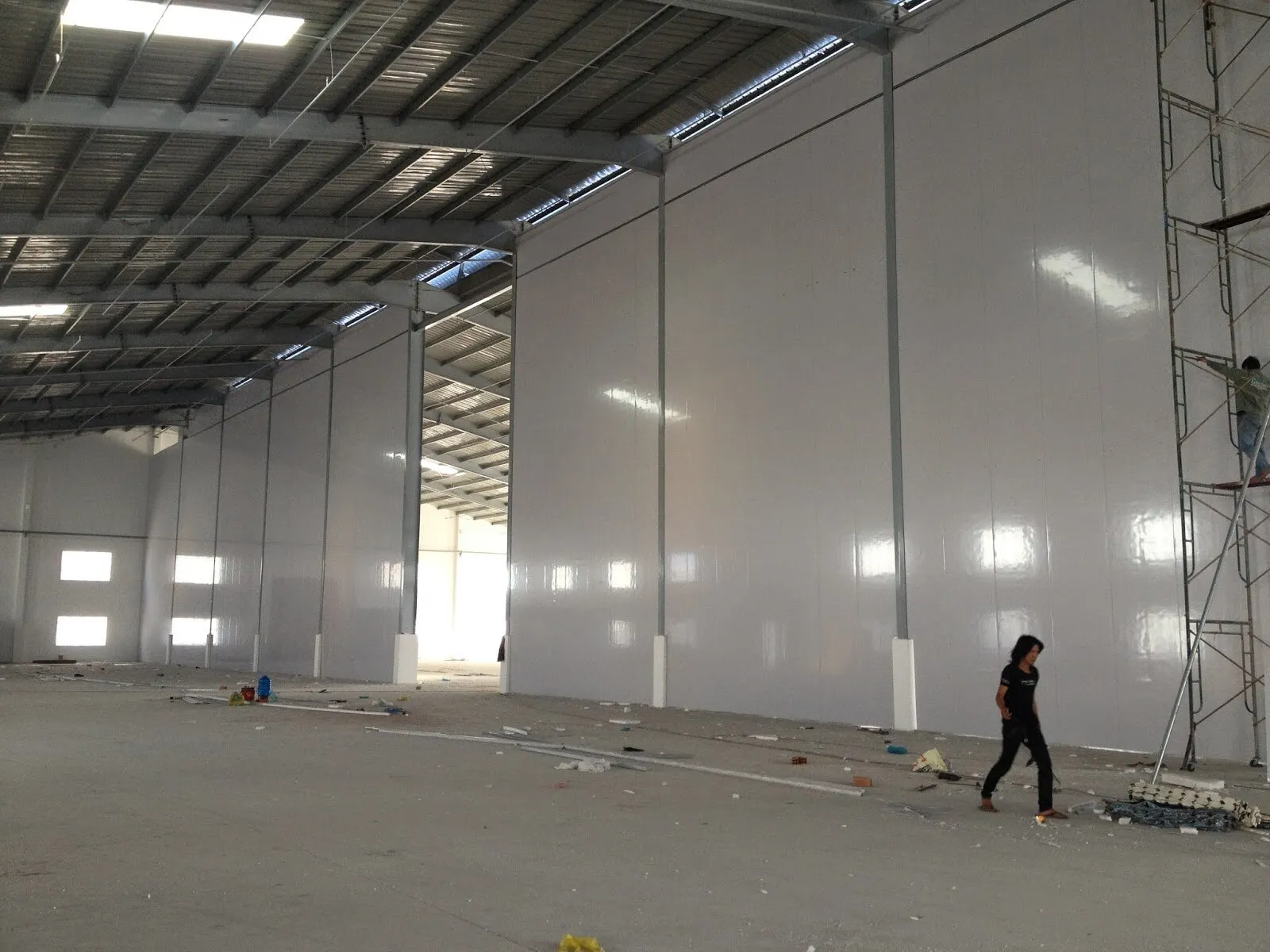 tai-sao-fdi-care-la-tong-thau-san-xuat-va-thi-cong-vach-panel-chong-chay-so-1