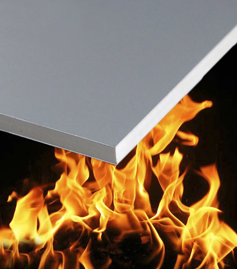 tai-sao-vat-lieu-panel-chong-chay-lai-tro-thanh-tieu-chuan-bat-buoc