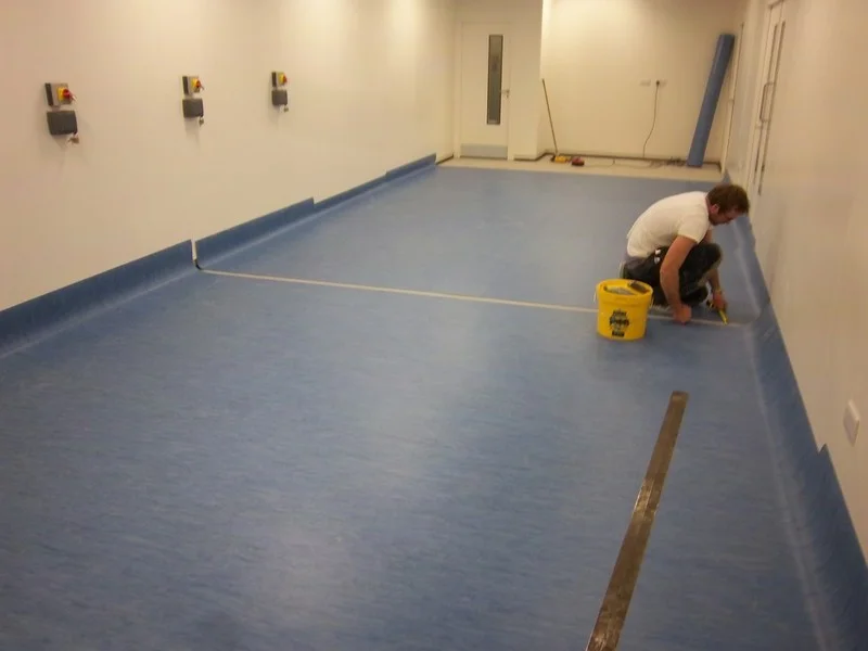 quy-trinh-thi-cong-san-vinyl-chong-tinh-dien