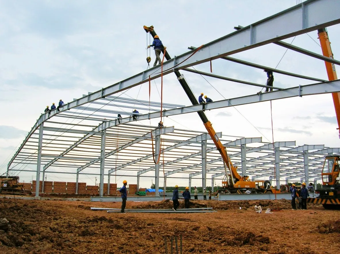 tai-sao-thi-cong-ket-cau-thep-lai-tro-thanh-giai-phap-so-1-cho-cac-cong-trinh-cong-nghiep-hien-dai