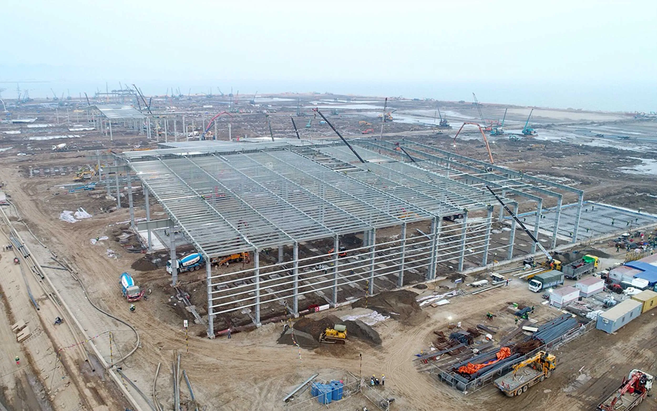 gia-thi-cong-nha-xuong-thep-tien-che-tai-binh-duong-bi-anh-huong-boi-nhung-yeu-to-nao