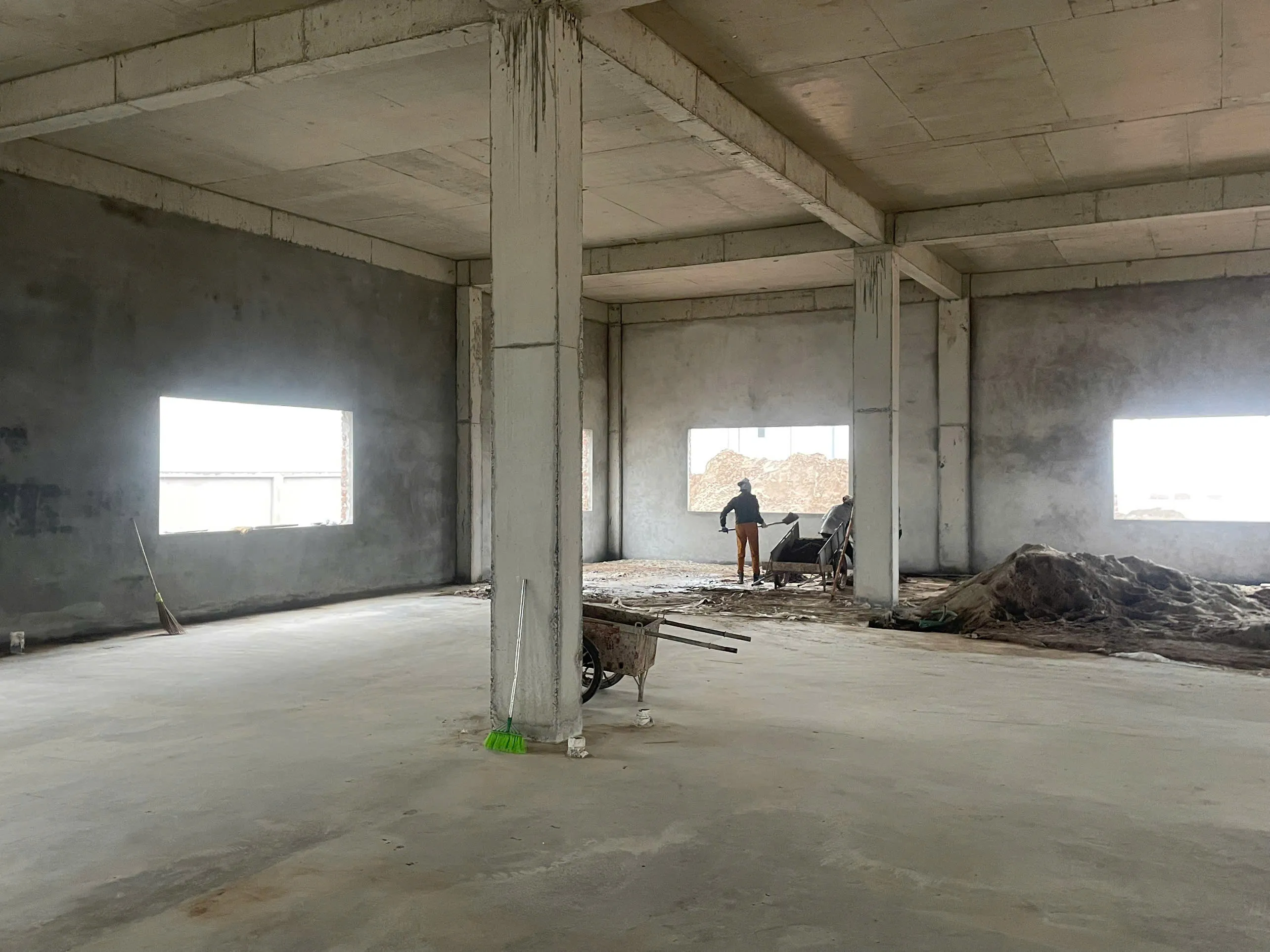 bang-bao-gia-thi-cong-nha-xuong-tron-goi-du-an-duoc-pham