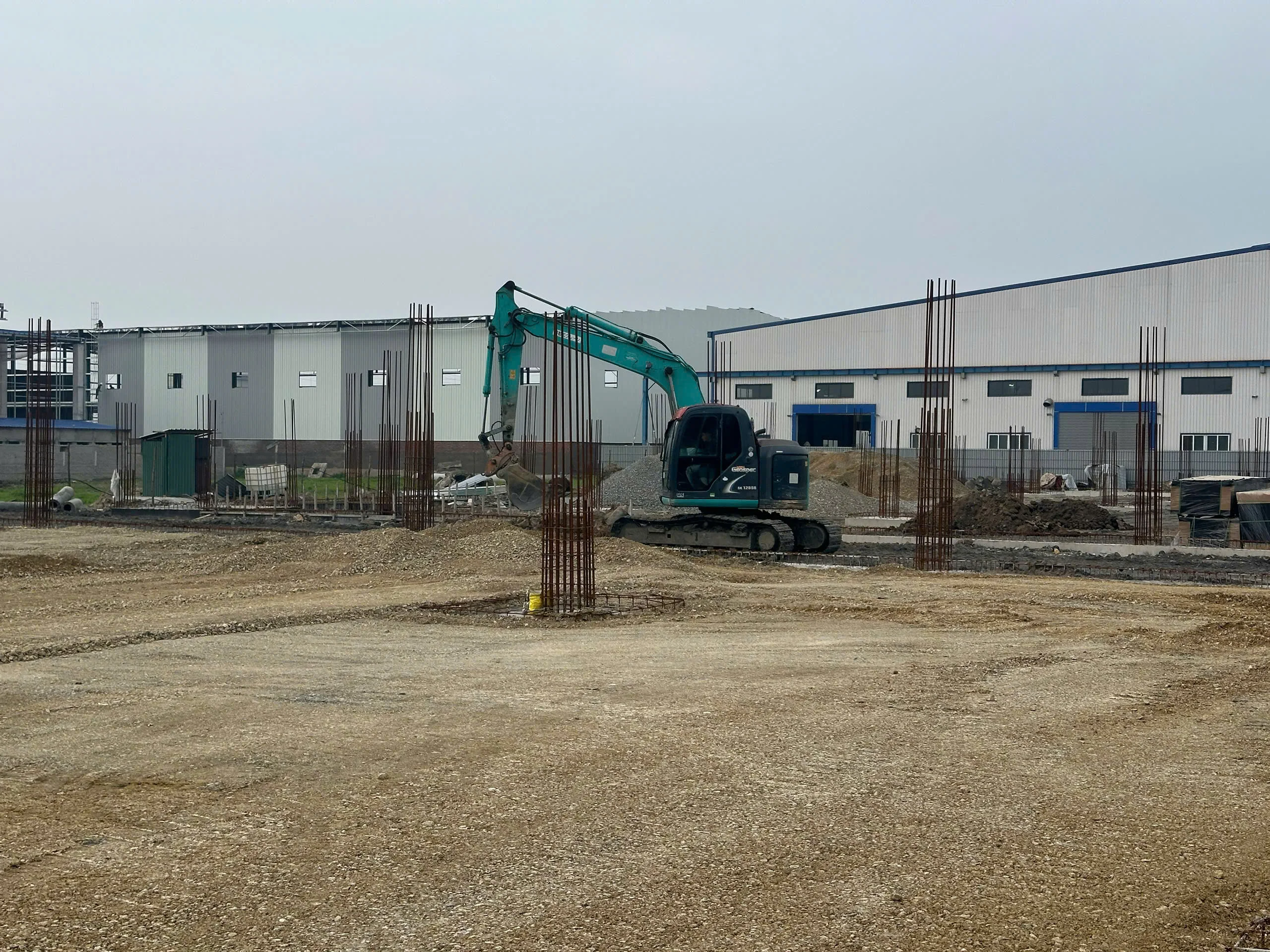 quy-mo-tong-dien-tich-san-13000m2-voi-mo-hinh-nha-xuong-2-tang