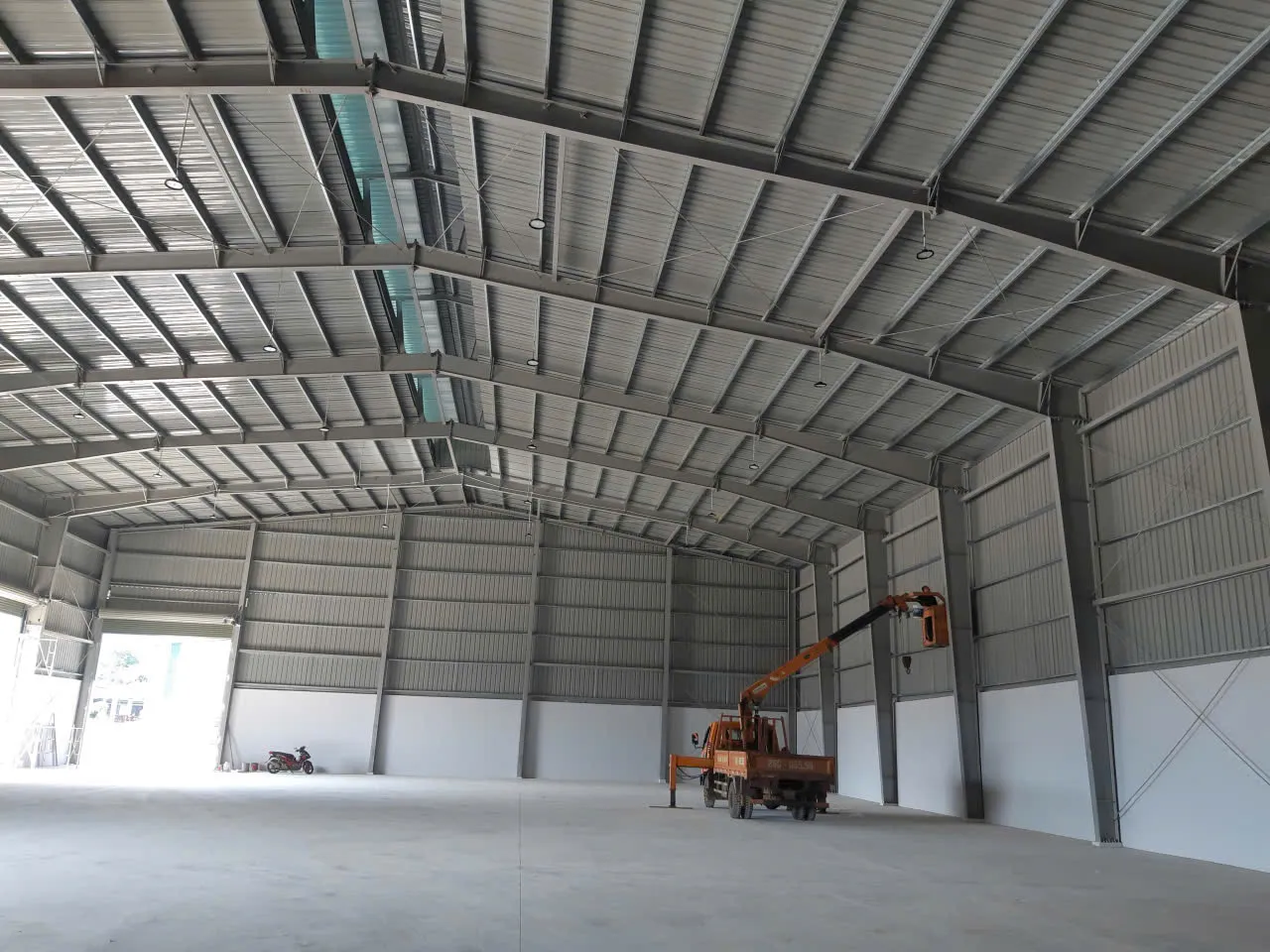 cac-hang-muc-cot-loi-trong-thiet-ke-thi-cong-nha-xuong-detech