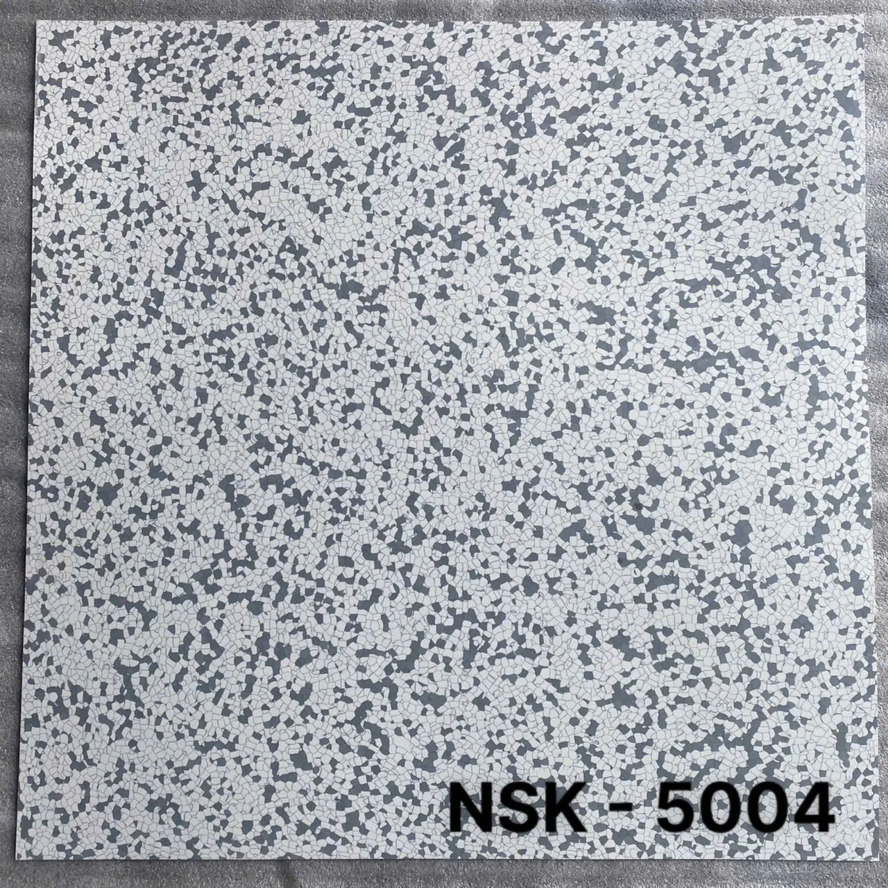 thong-so-san-chong-tinh-dien-nks-5004-nhu-the-nao