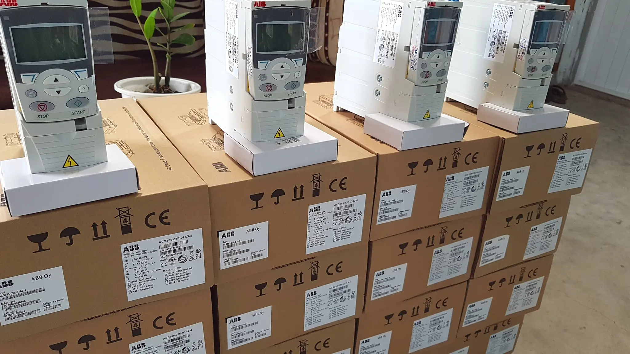bien-tan-abb-acs355-4