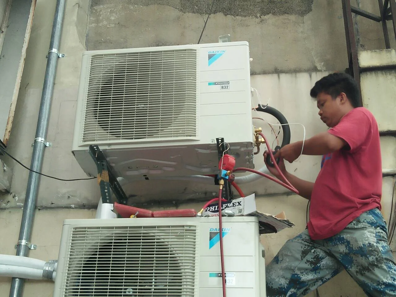 daikin-installer-1