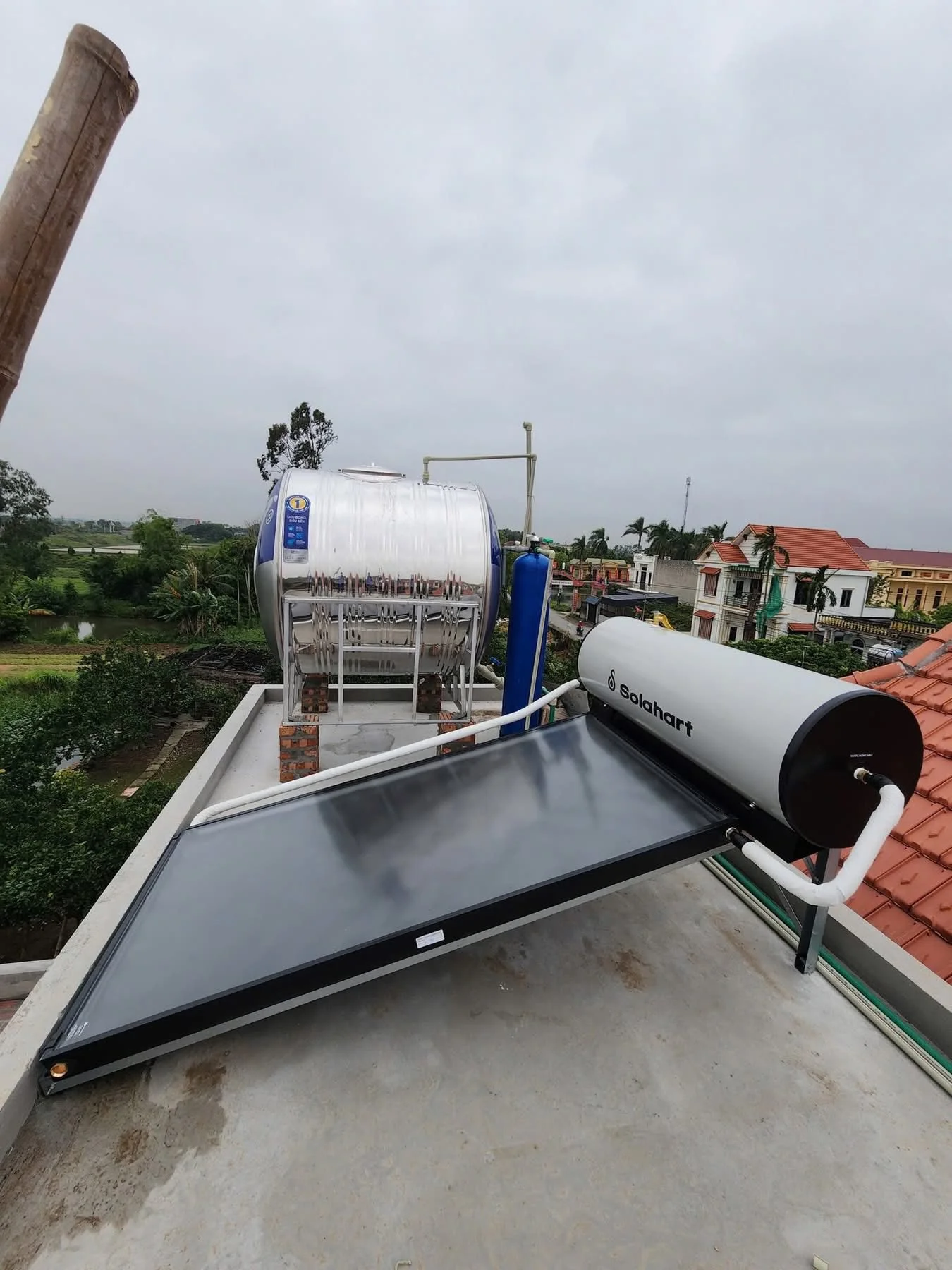 quy-trinh-lap-dat-may-nuoc-nong-trung-tam-heat-pump-cua-fdi-care-dien-ra-nhu-the-nao