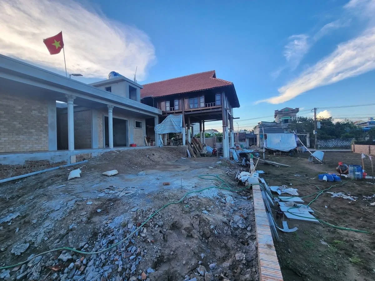 tai-sao-cac-resort-cao-cap-tai-ninh-binh-can-chuyen-doi-sang-he-thong-nuoc-nong-trung-tam-heat-pump