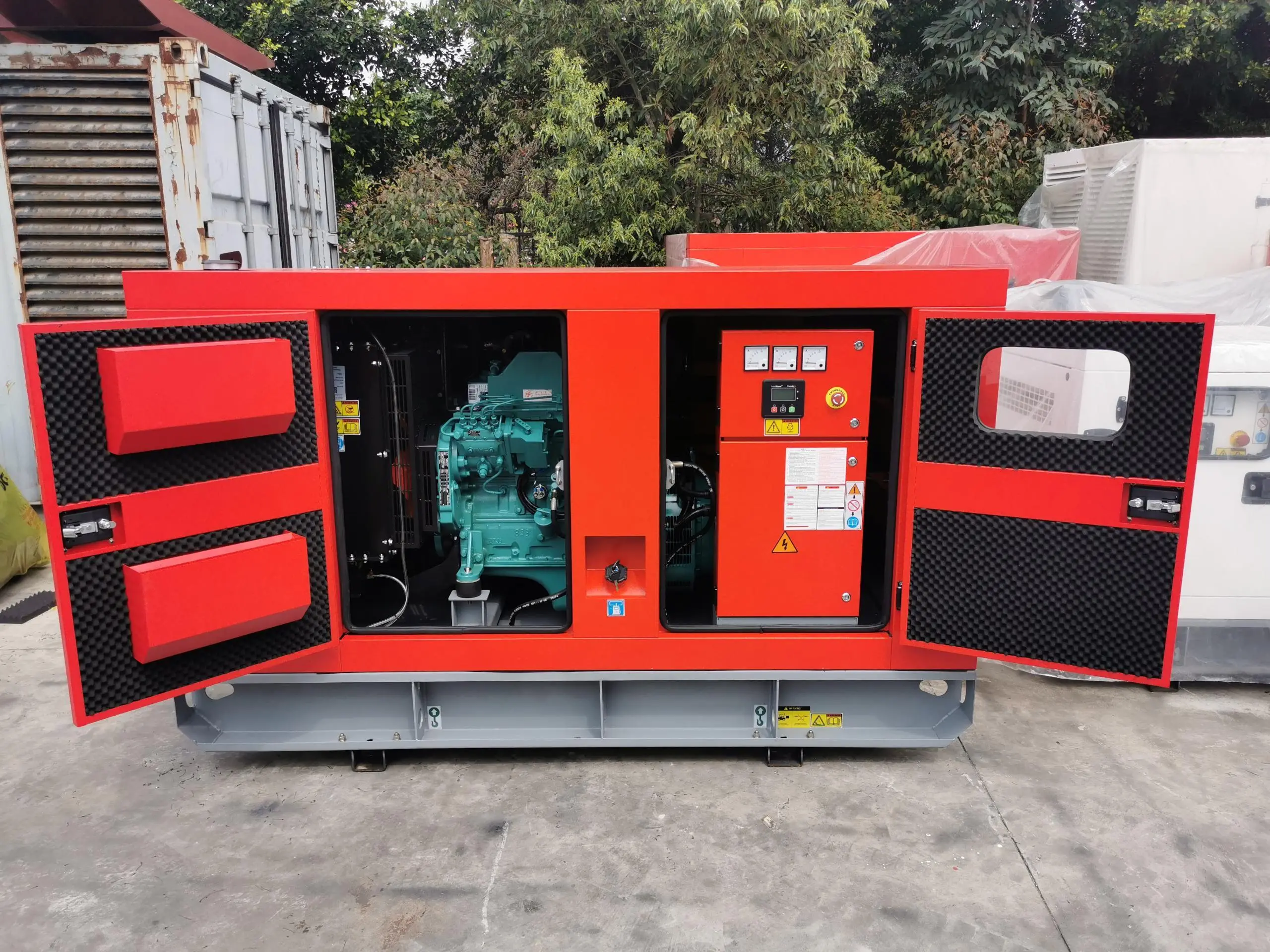 may-phat-dien-cummins-100kva-2
