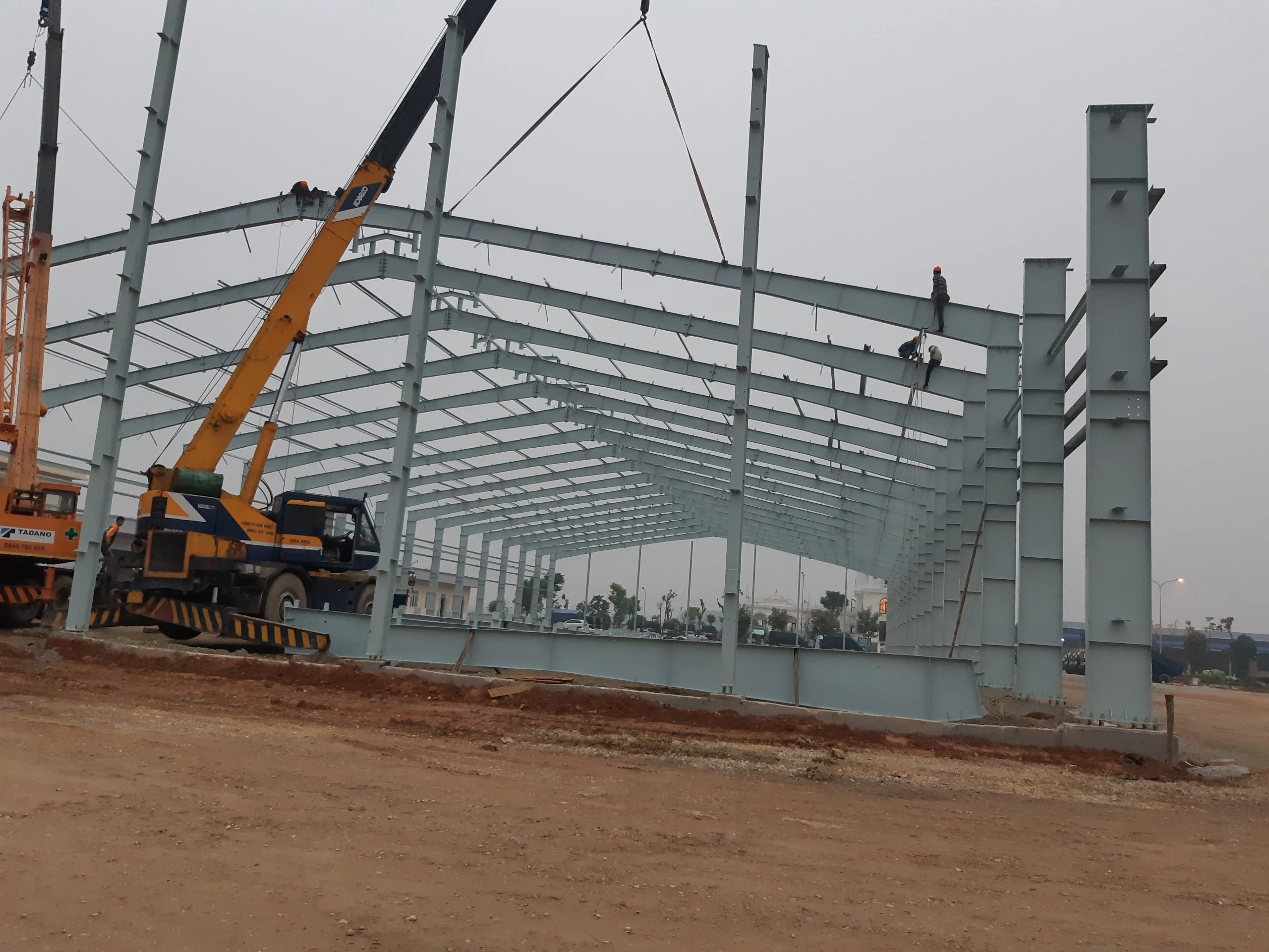 nhà máy sản xuất kết cấu thép