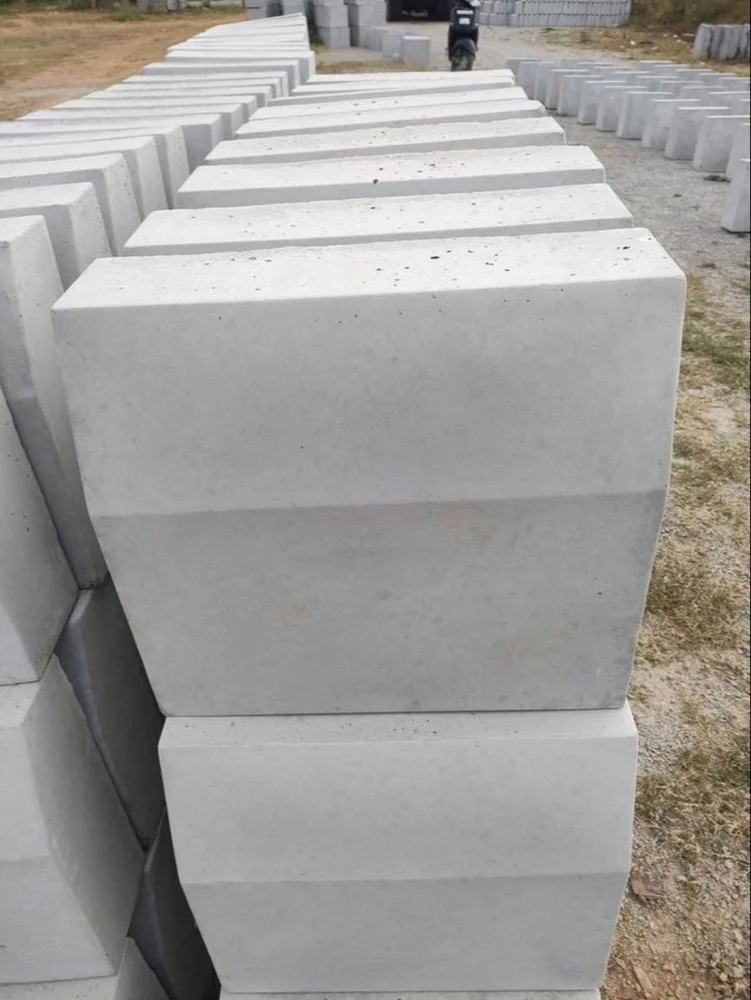 precast-concrete-kerbstone-1000x1000