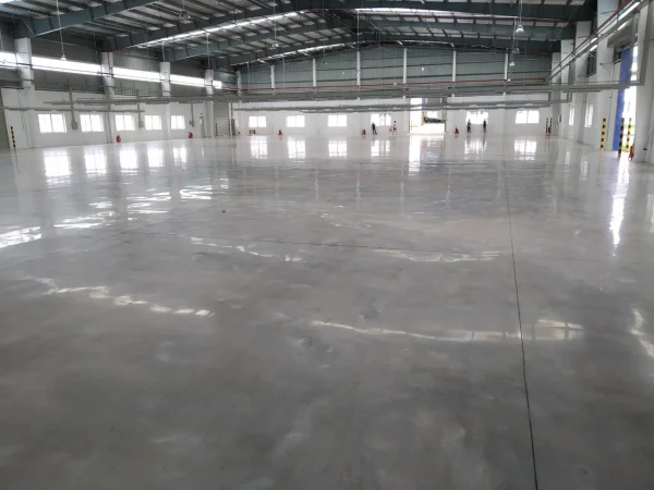 san-co-chiu-duoc-tai-trong-xe-nang-khong