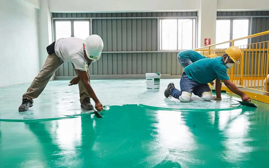 quy-trinh-thi-cong-son-epoxy-tu-san-phang-chuan-ky-thuat-gom-nhung-buoc-nao