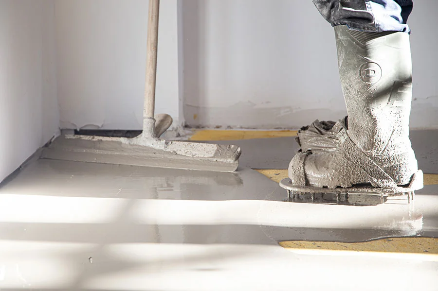 son-polyurethane-tu-san-phang-dang-vua-khong-dung-moi-la-gi