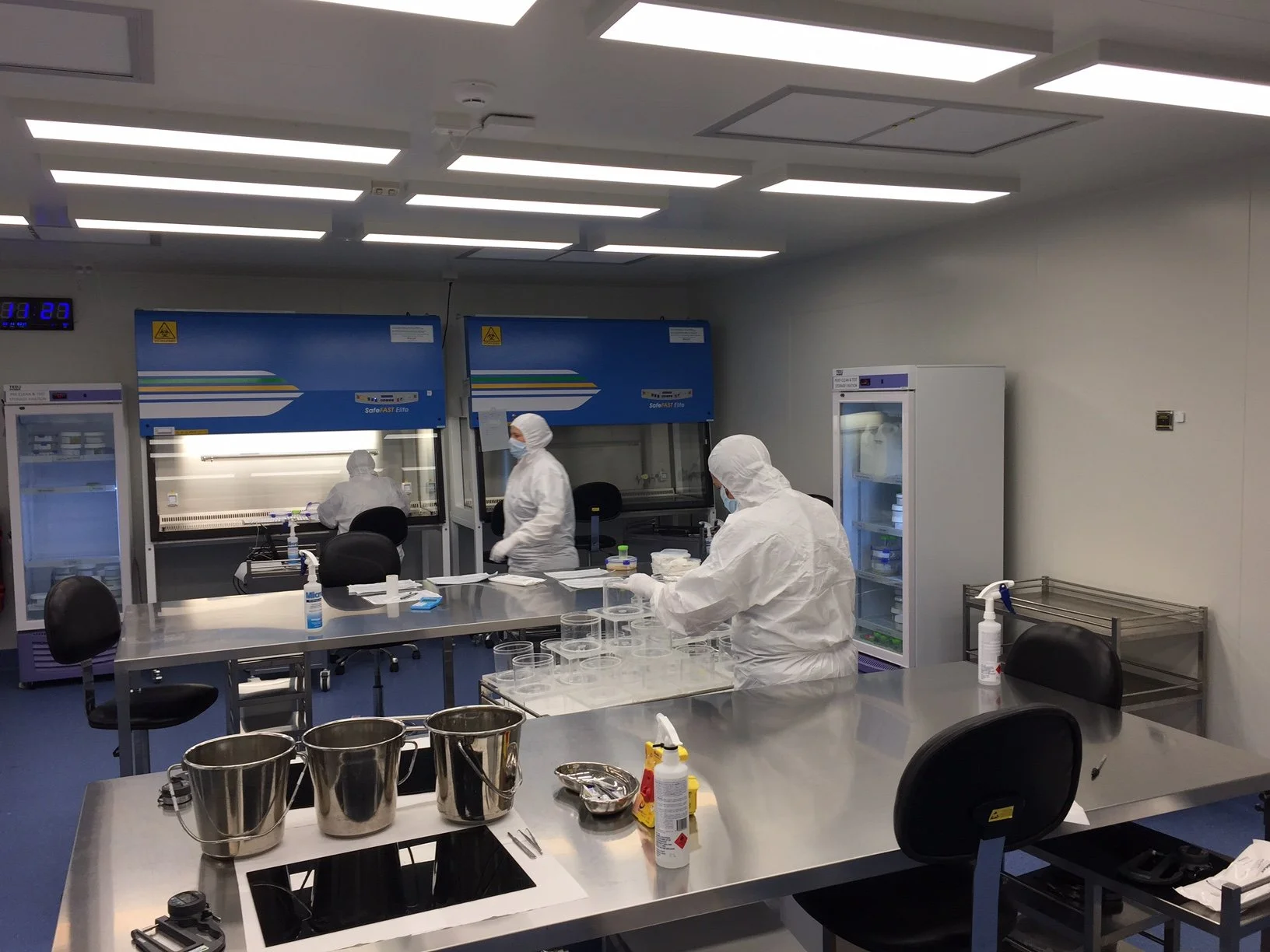 thi-cong-phong-sach (5)-1