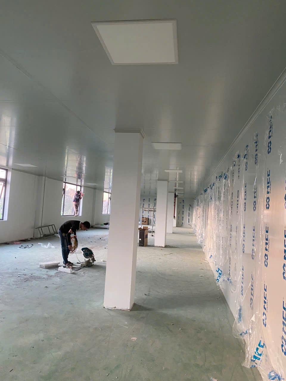 quy-trinh-thi-cong-phong-sach-tron-goi-tai-cum-cn-pham-ngu-lao