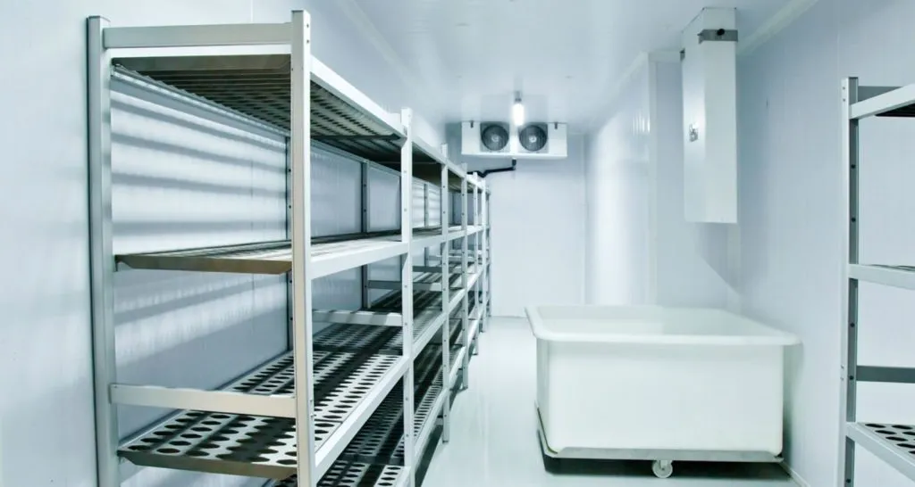 dac-diem-ky-thuat-song-con-cua-san-pu-kho-lanh