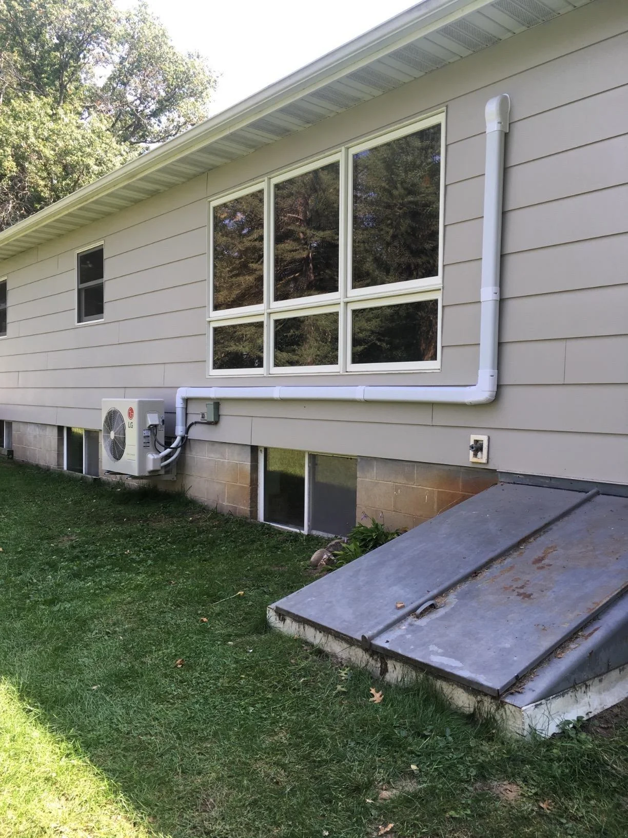 mua-trunking-nhua-dieu-hoa-o-dau-ha-noi-uy-tin-va-san-hang-nhat